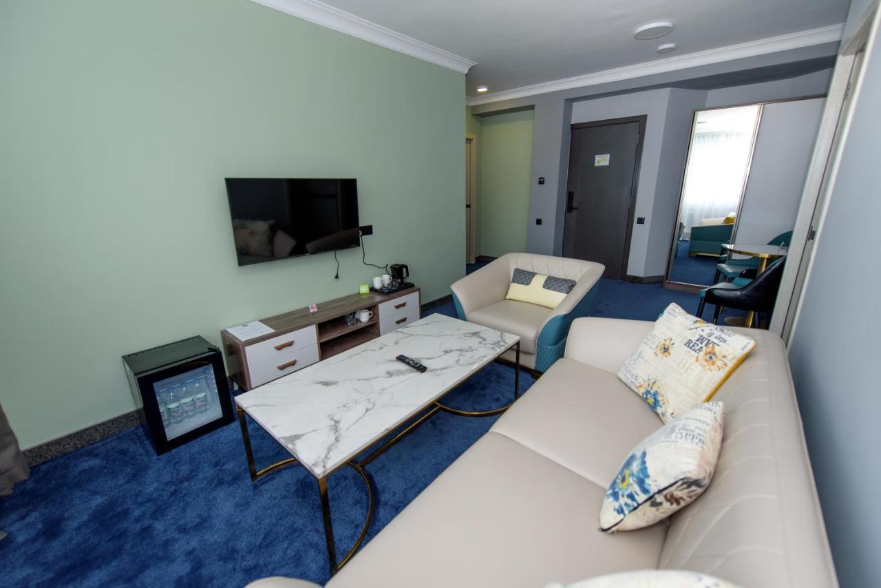 Kirovakan Hotel