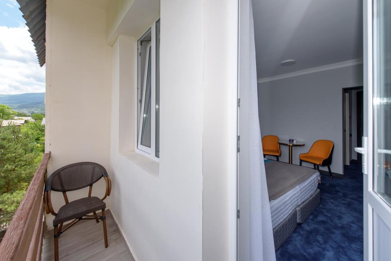 Kirovakan Hotel