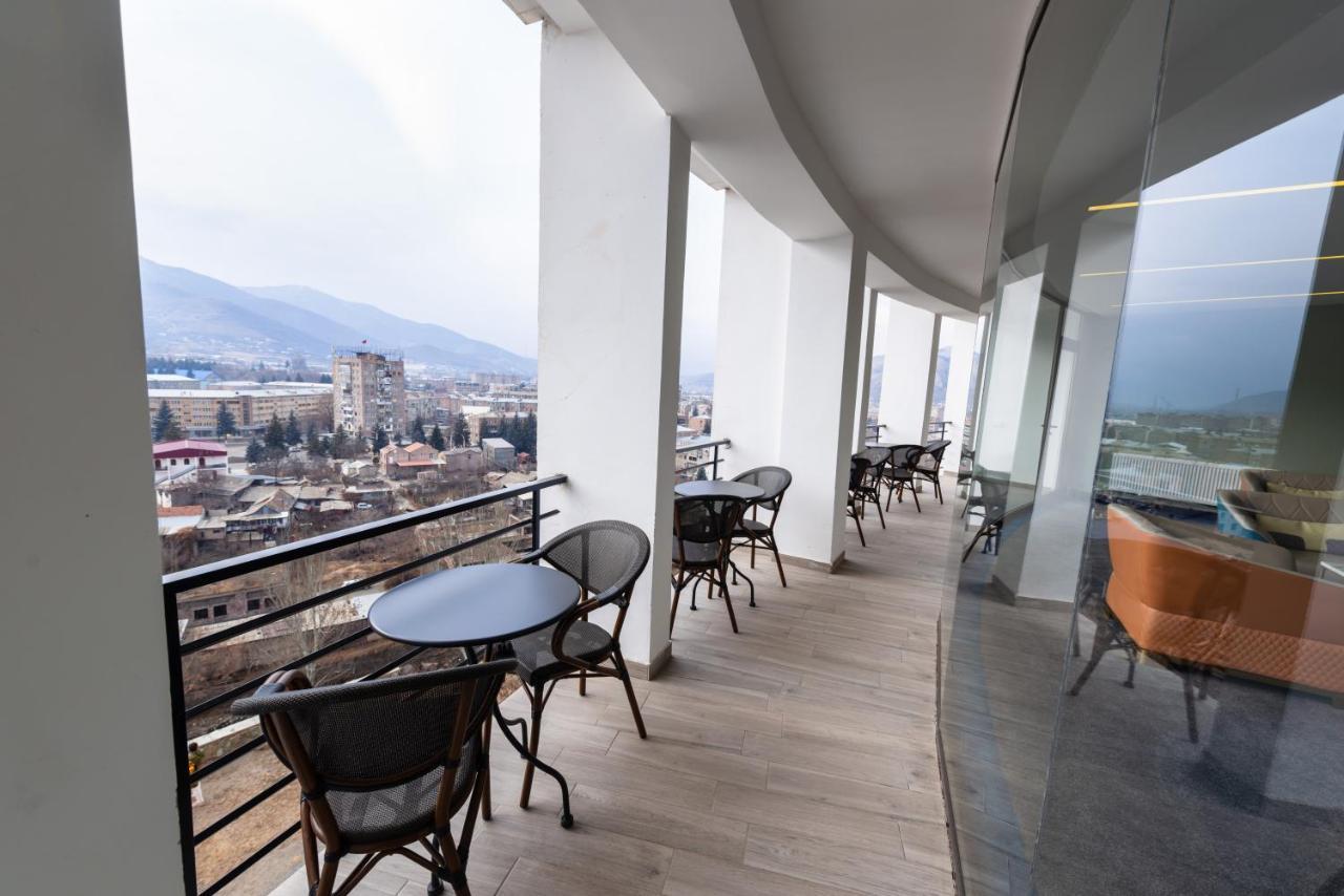 Hotel Kirovakan 2*